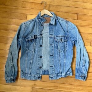 Levis 75505-0211 Denim Trucker Jacket Light Wash Blue Mens Size 38
